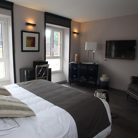 Logis Hotel-Restaurant Le Relais D'Aligre Châteauneuf-en-Thymerais Εξωτερικό φωτογραφία