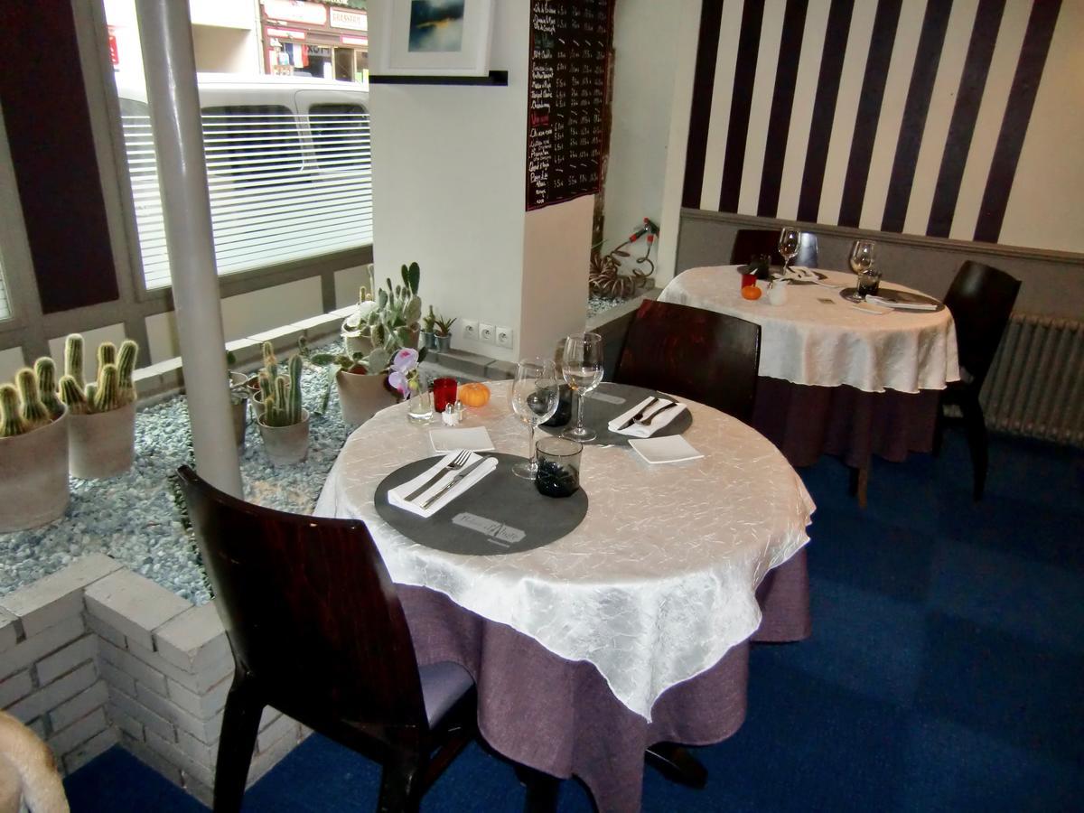 Logis Hotel-Restaurant Le Relais D'Aligre Châteauneuf-en-Thymerais Εξωτερικό φωτογραφία