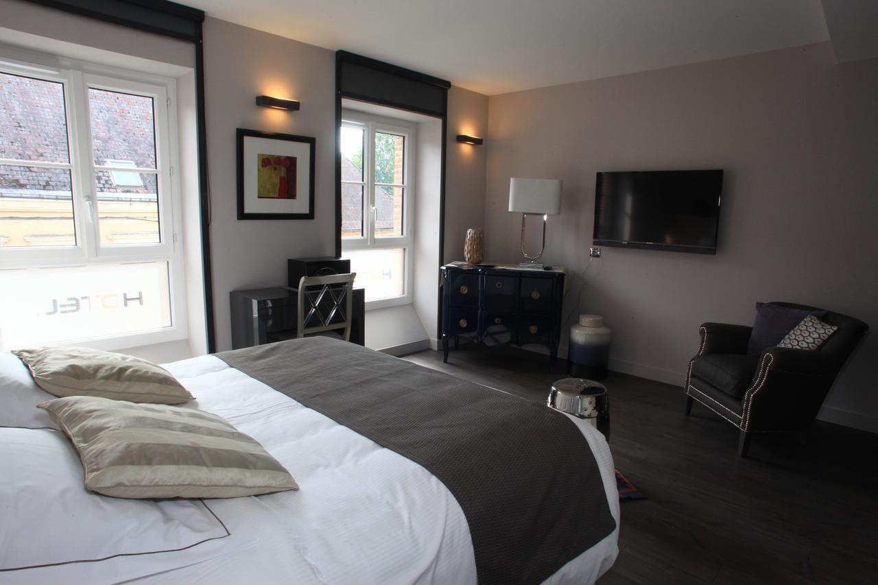 Logis Hotel-Restaurant Le Relais D'Aligre Châteauneuf-en-Thymerais Εξωτερικό φωτογραφία